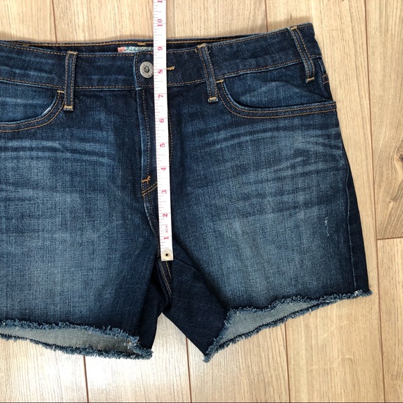 Women’s Levi’s Jeans Shorts size 8 - Picture 10 of 11